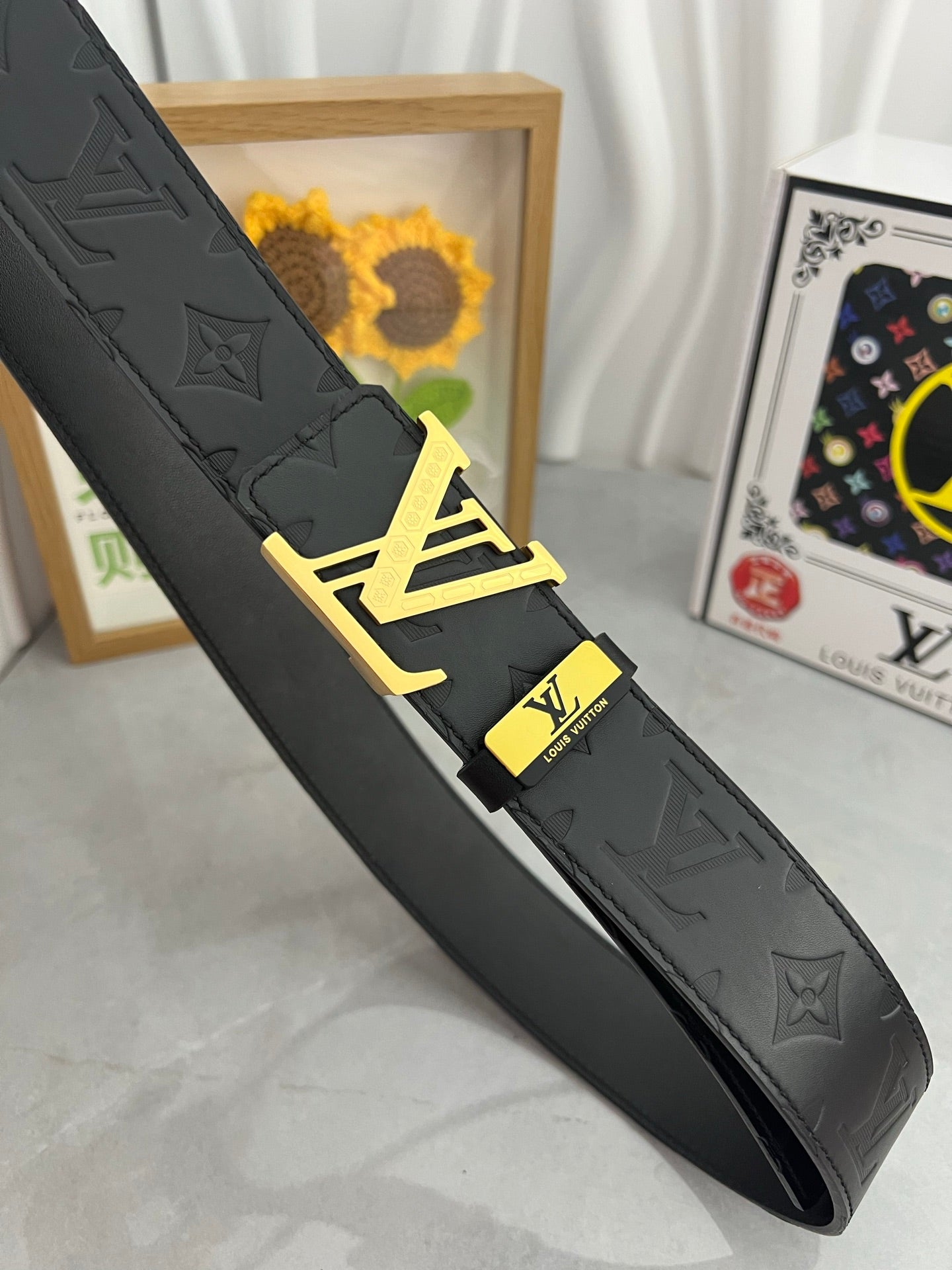 LOUIS VUITTON LV 25S BELT 38 MM IN BLACK CALFSKIN 593277