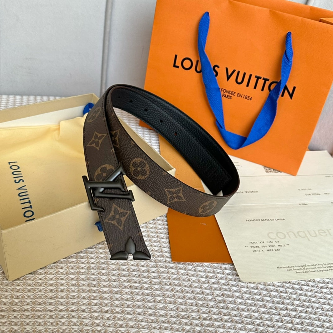 LOUIS VUITTON PRETTY LV 30MM REVERSIBLE BELT IN BLACK CALFSKIN BLACK HARDWARE